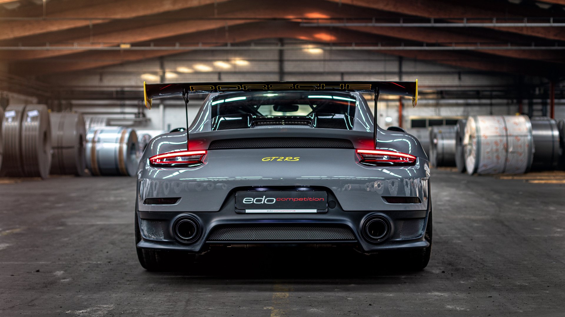 开云官网-卡塞米罗关键战不手软，从足球中场到F1争冠之夜的王者心态